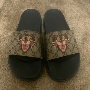 Gucci slides size 10 Bought in 2018 from Beverly Hills center mall OPEN TO OFFER